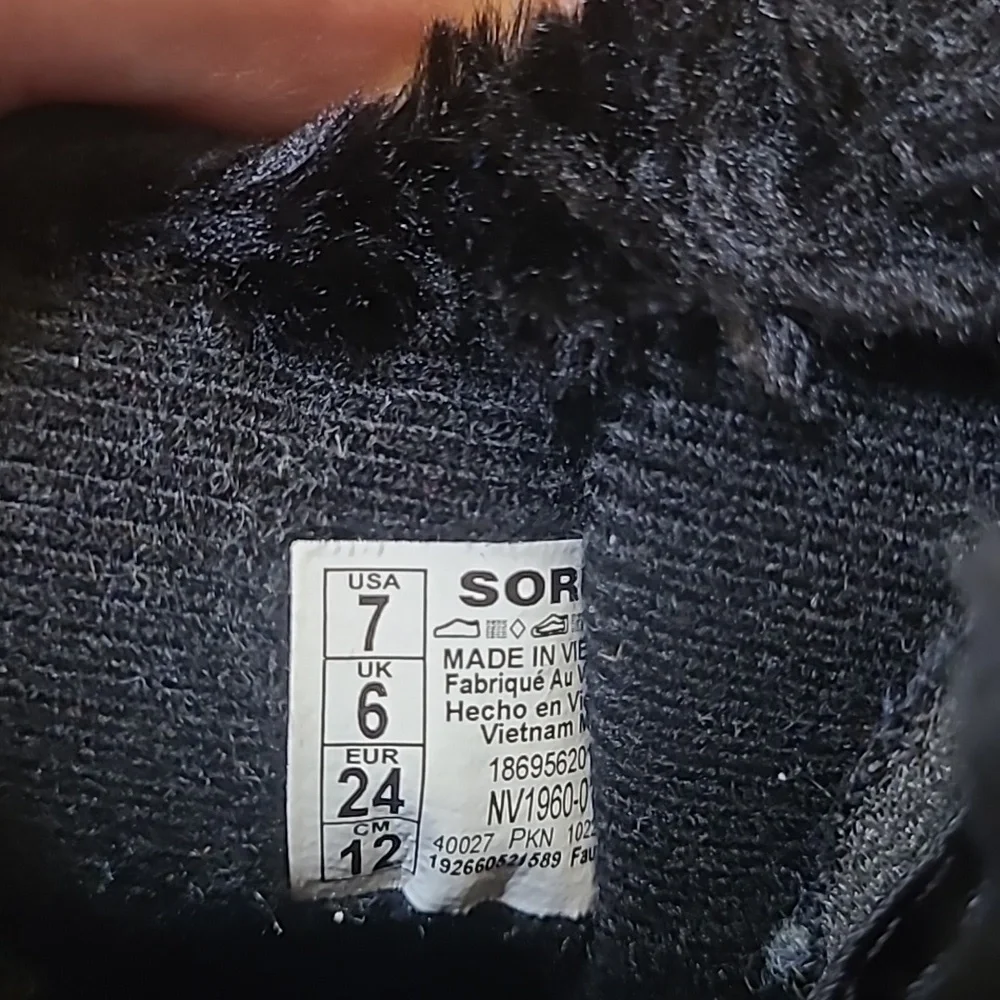 Sorel Black‎ Kids Snow Boots with Polar Bear Design